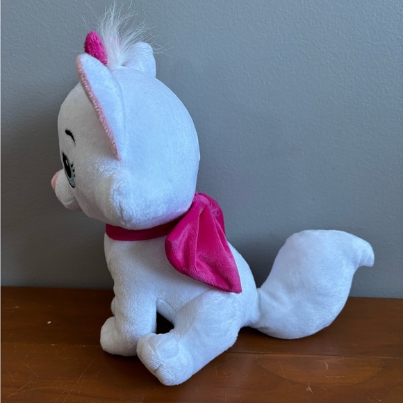 Disney’s Aristocats - Marie - White and Pink Cat Plush 🐱 - Picture 4 of 9